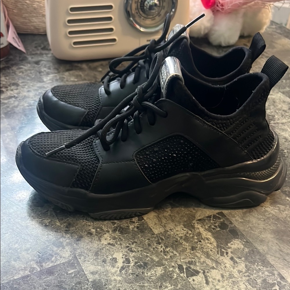 Maidenform Black Athletic Shoes with Chunky Sole - Picture 3 of 7